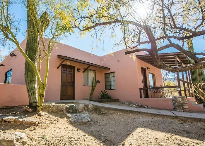 Tanque Guest Ranch Lodge *