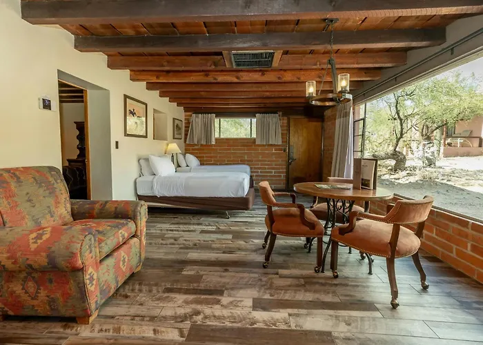 Tanque Guest Ranch *