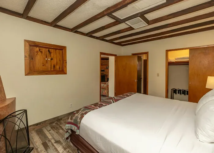 Tanque Guest Ranch *