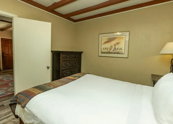 Tanque Guest Ranch *