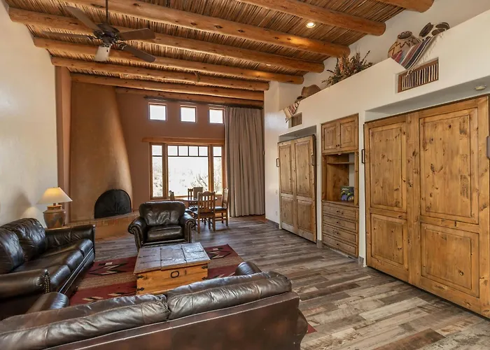Tanque Guest Ranch *
