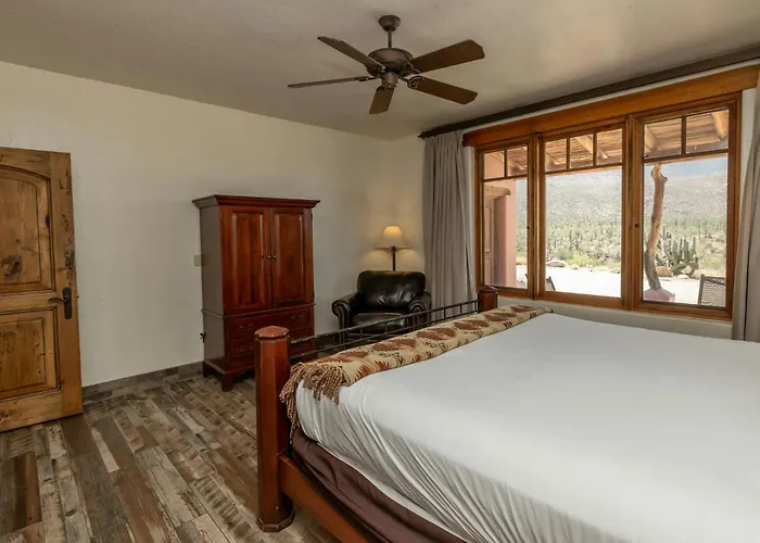 Tanque Guest Ranch Lodge *